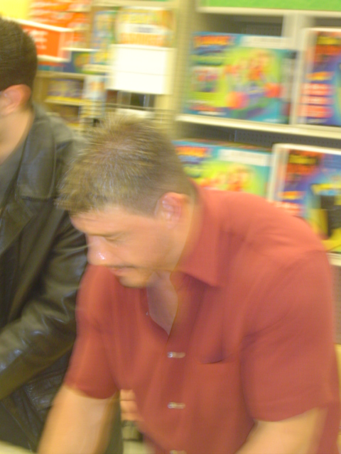 eddiesigning1.jpg
